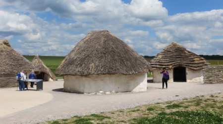 Stonehenge Hut Exhibition